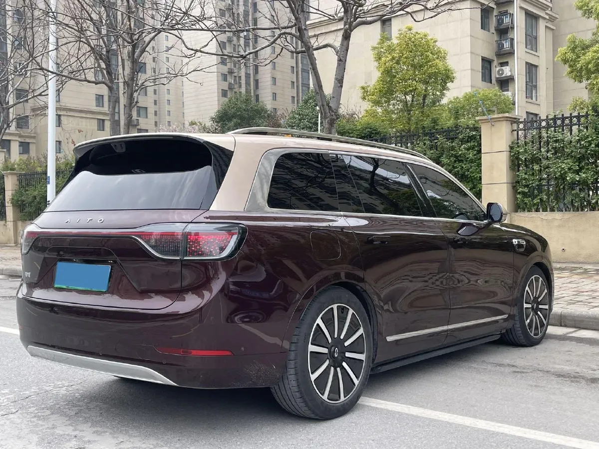 2025 AITO AITO M9 REEV 160HP REEV 52KWH,autocango,china used car exporter,china ev exporter,chinese used car exporter,chinese used ev exporter