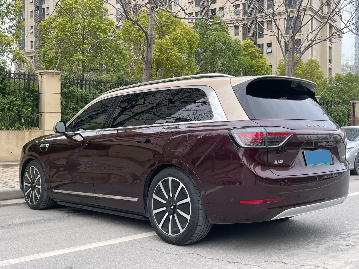 2025 AITO AITO M9 REEV 160HP REEV 52KWH,autocango,china used car exporter,china ev exporter,chinese used car exporter,chinese used ev exporter