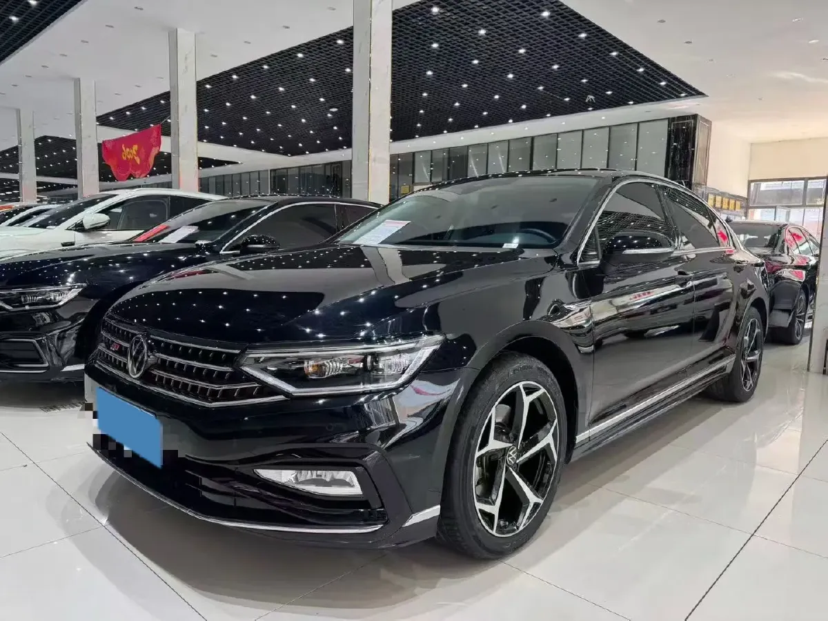 2020 Volkswagen Magotan 2.0T 186HP L4 7DCT,autocango,china used car exporter,china ev exporter,chinese used car exporter,chinese used ev exporter