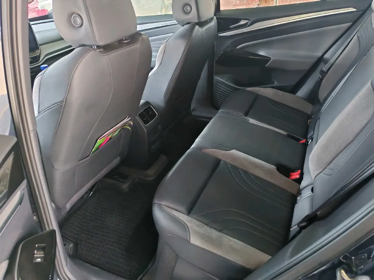 2022 Volkswagen ID.4 Crozz BEV 84.8KWH,autocango,china used car exporter,china ev exporter,chinese used car exporter,chinese used ev exporter