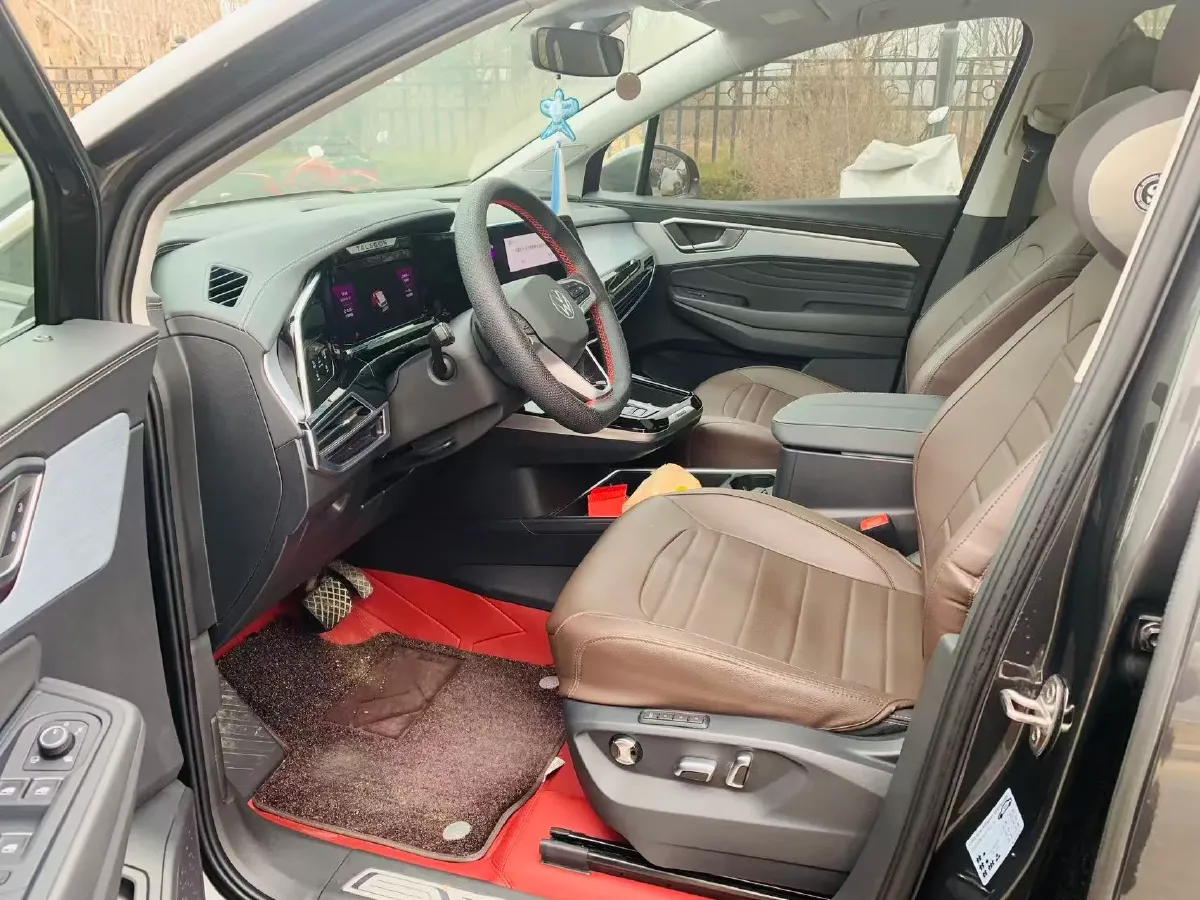 2024 Volkswagen Talagon 2.0T 220HP L4 7DCT,autocango,china used car exporter,china ev exporter,chinese used car exporter,chinese used ev exporter