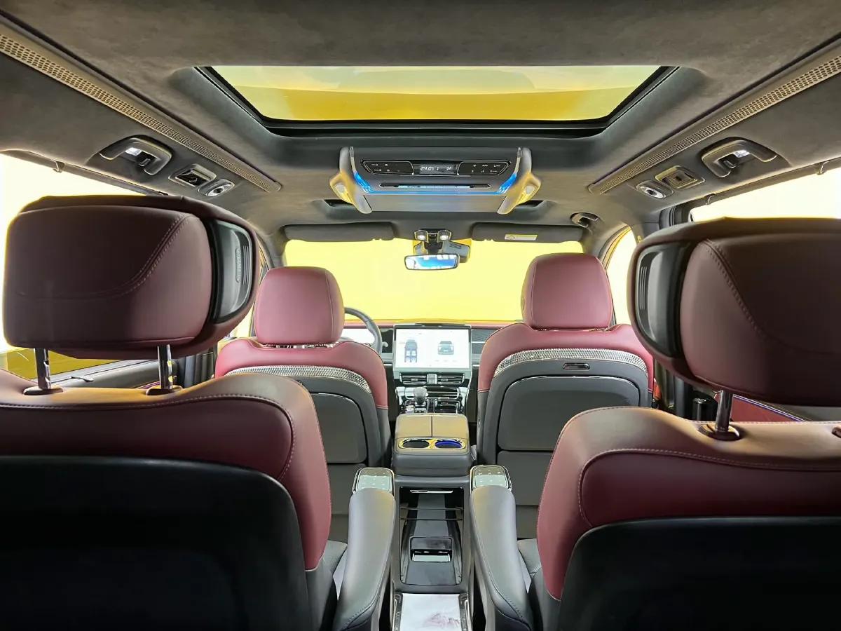 2023 GAC Trumpchi M8 2.0T 252HP L4 8AT,autocango,china used car exporter,china ev exporter,chinese used car exporter,chinese used ev exporter