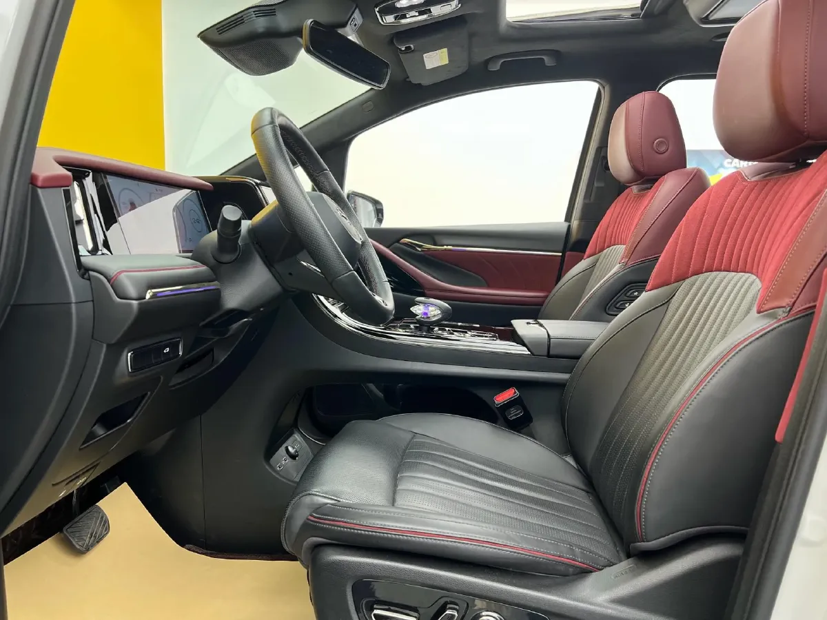 2023 GAC Trumpchi M8 2.0T 252HP L4 8AT,autocango,china used car exporter,china ev exporter,chinese used car exporter,chinese used ev exporter