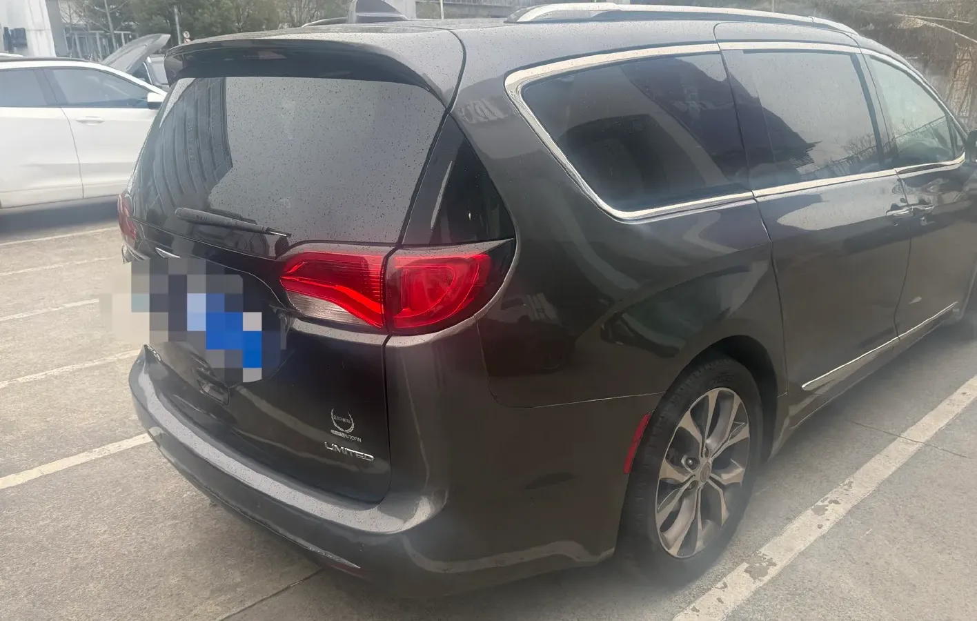 2017 Chrysler Pacifica 3.6L 279HP V6 9AT,autocango,china used car exporter,china ev exporter,chinese used car exporter,chinese used ev exporter