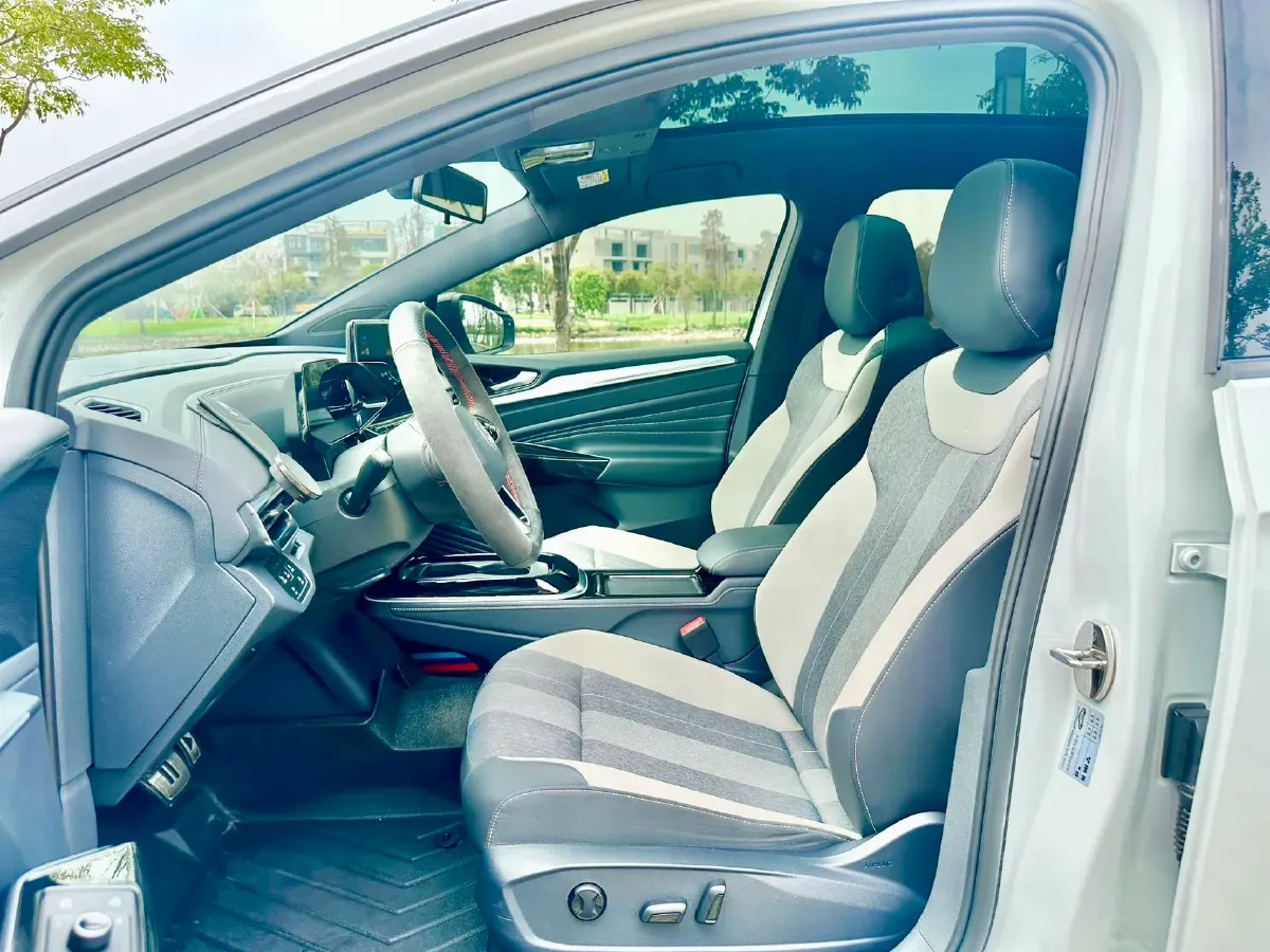 2022 Chevrolet Menlo BEV 61.1KWH,autocango,china used car exporter,china ev exporter,chinese used car exporter,chinese used ev exporter