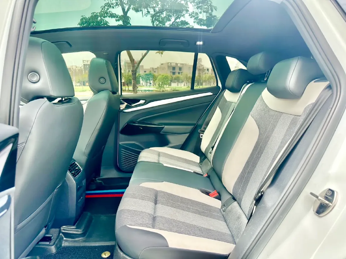 2022 Chevrolet Menlo BEV 61.1KWH,autocango,china used car exporter,china ev exporter,chinese used car exporter,chinese used ev exporter