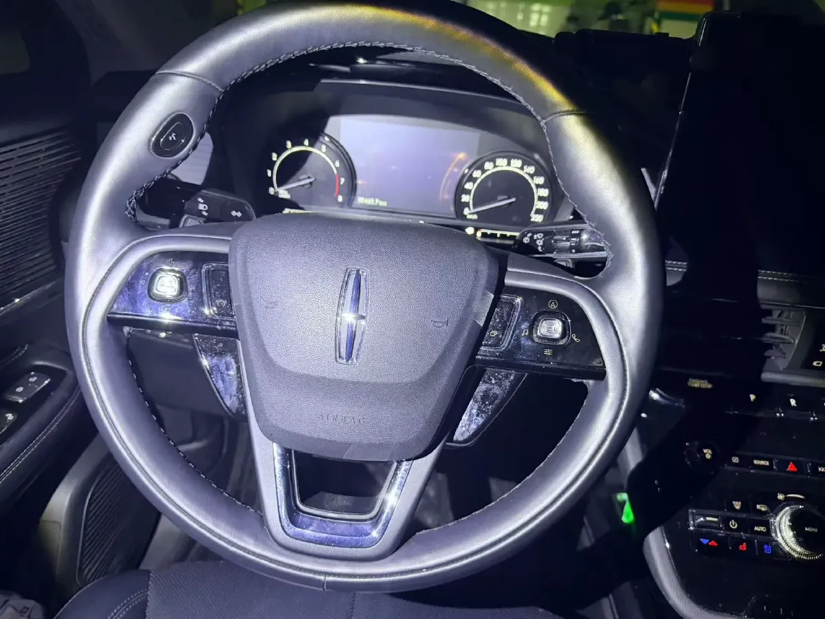 2020 Lincoln Corsair 2.0T 245HP L4 8AT,autocango,china used car exporter,china ev exporter,chinese used car exporter,chinese used ev exporter