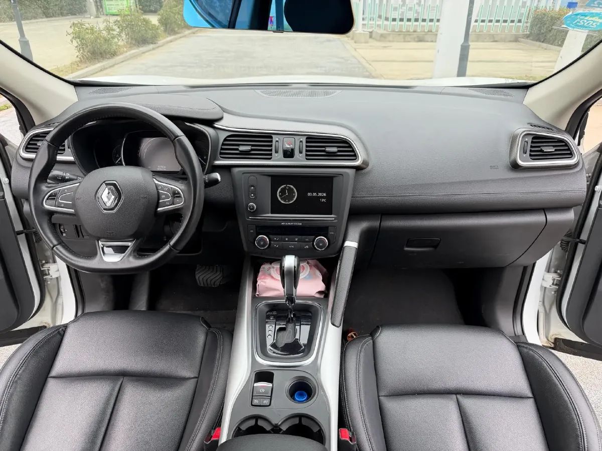 2017 Renault Kadjar 2.0L 150HP L4 CVT,autocango,china used car exporter,china ev exporter,chinese used car exporter,chinese used ev exporter