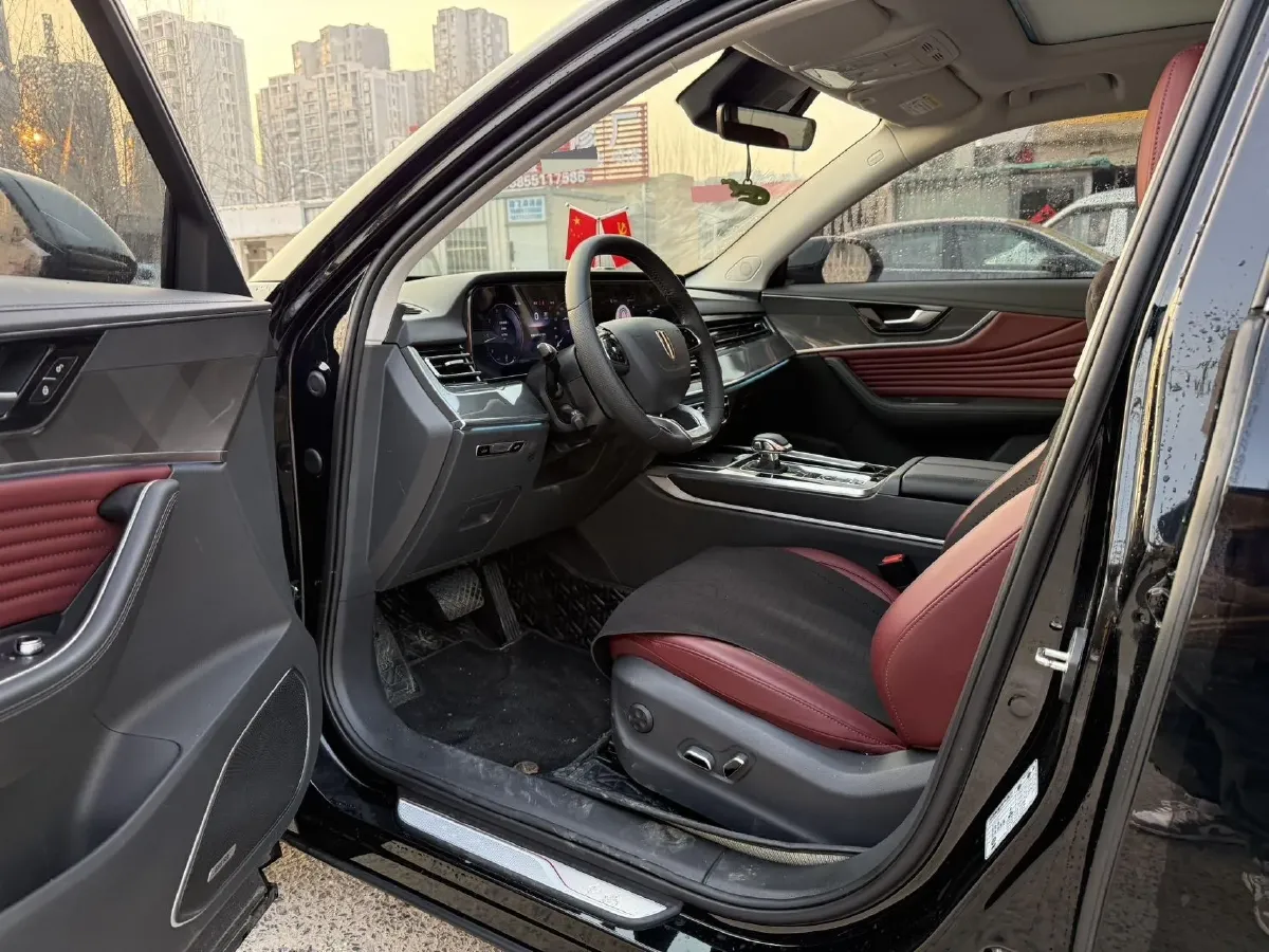 2023 HongQi HS5 2.0T 252HP L4 8AT,autocango,china used car exporter,china ev exporter,chinese used car exporter,chinese used ev exporter