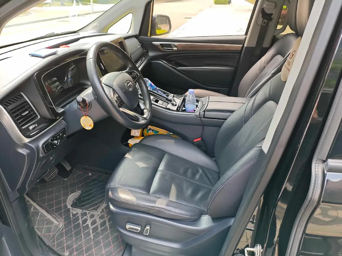 2021 GAC Trumpchi M8 2.0T 252HP L4 8AT,autocango,china used car exporter,china ev exporter,chinese used car exporter,chinese used ev exporter