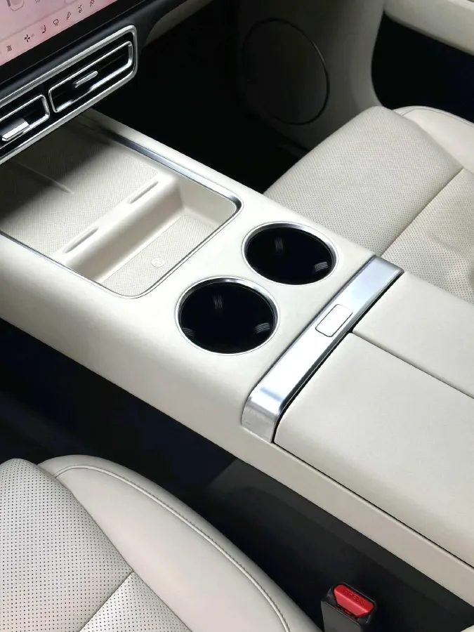 2023 Li L8 Range Extended 154HP REEV 40.9KWH,autocango,china used car exporter,china ev exporter,chinese used car exporter,chinese used ev exporter