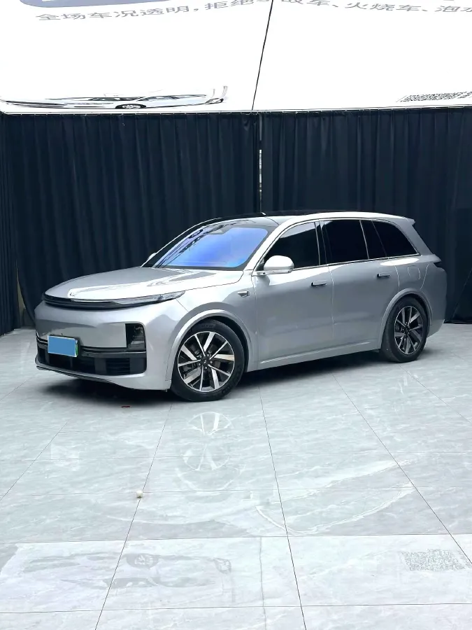 2023 Li L8 Range Extended 154HP REEV 40.9KWH,autocango,china used car exporter,china ev exporter,chinese used car exporter,chinese used ev exporter