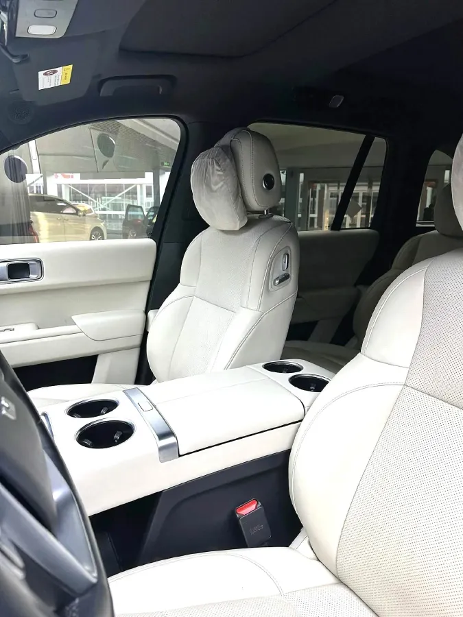 2023 Li L8 Range Extended 154HP REEV 40.9KWH,autocango,china used car exporter,china ev exporter,chinese used car exporter,chinese used ev exporter