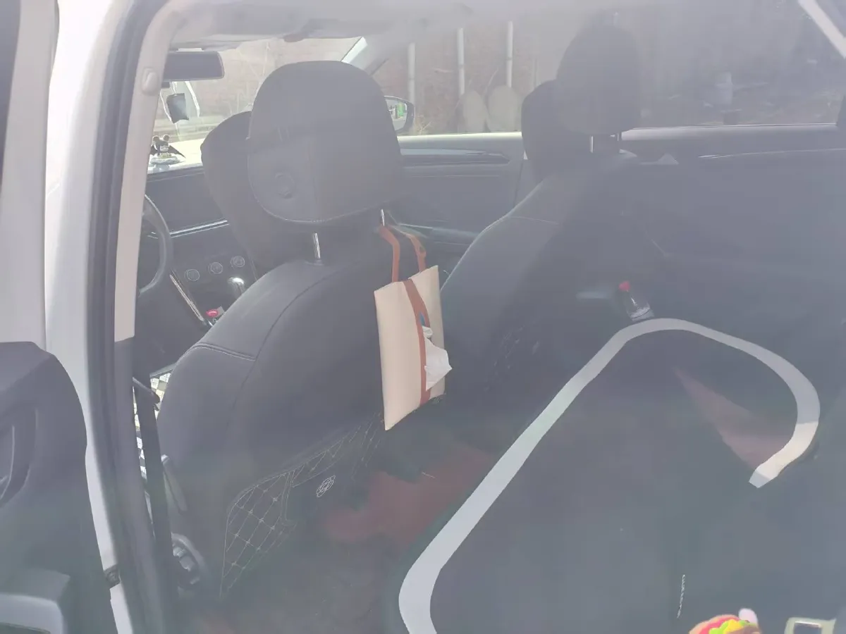 2022 Volkswagen T-Roc 1.4T 150HP L4 7DCT,autocango,china used car exporter,china ev exporter,chinese used car exporter,chinese used ev exporter