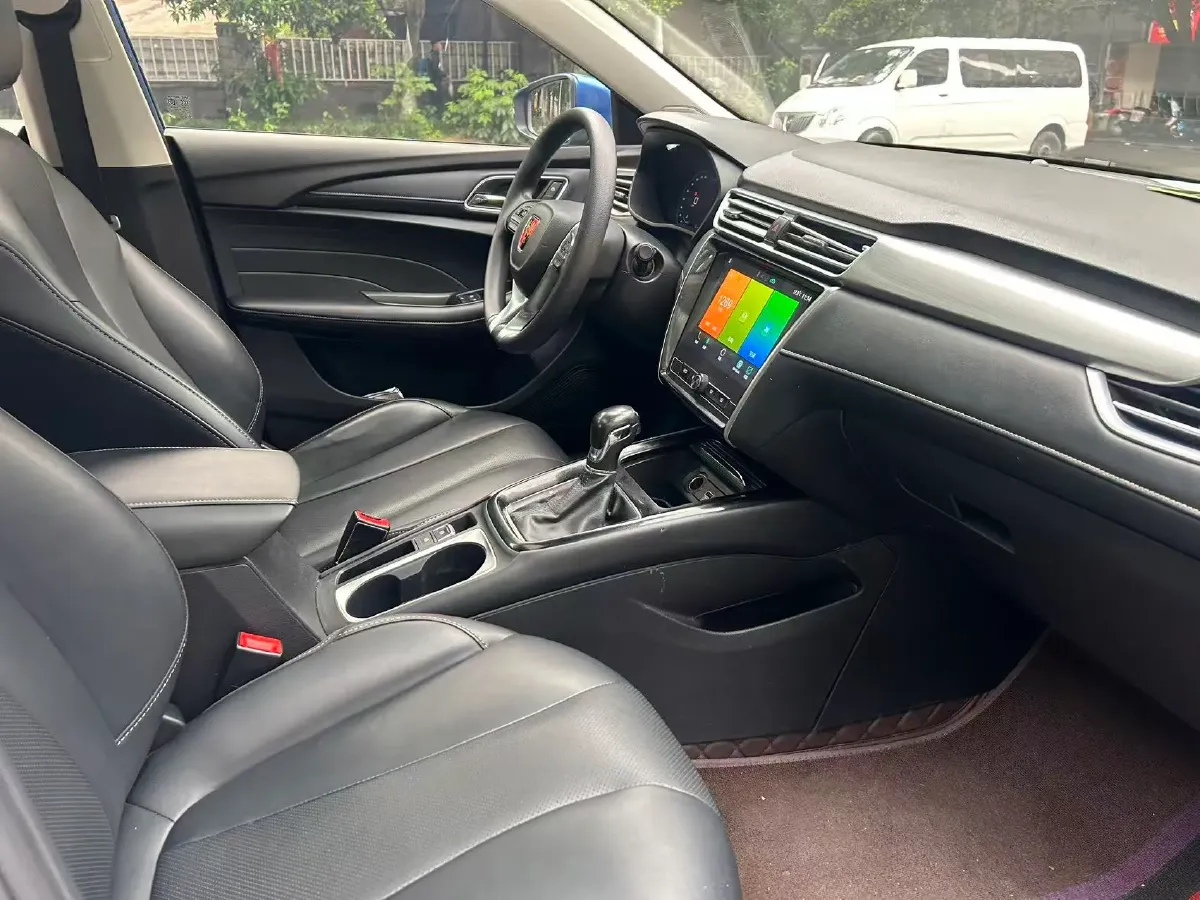 2019 Roewe i5 1.5T 169HP L4 7DCT,autocango,china used car exporter,china ev exporter,chinese used car exporter,chinese used ev exporter