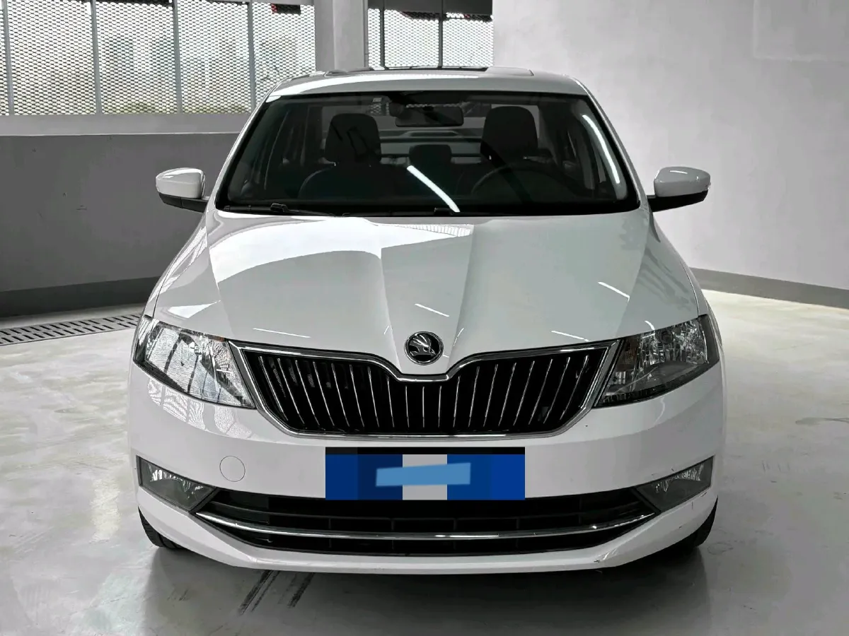2019 SWM G01 1.5T 156HP L4 6AT,autocango,china used car exporter,china ev exporter,chinese used car exporter,chinese used ev exporter