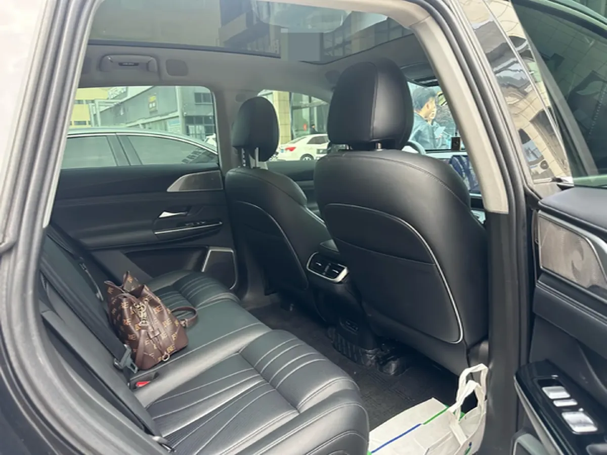 2024 Xpeng G9 BEV 98KWH,autocango,china used car exporter,china ev exporter,chinese used car exporter,chinese used ev exporter