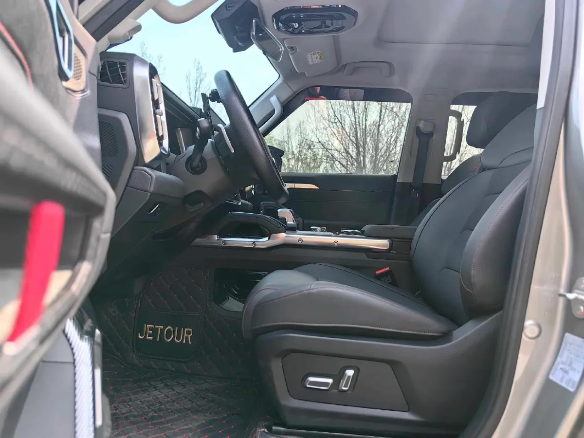 2023 Jetour Traveller 2.0T 254HP L4 7DCT,autocango,china used car exporter,china ev exporter,chinese used car exporter,chinese used ev exporter