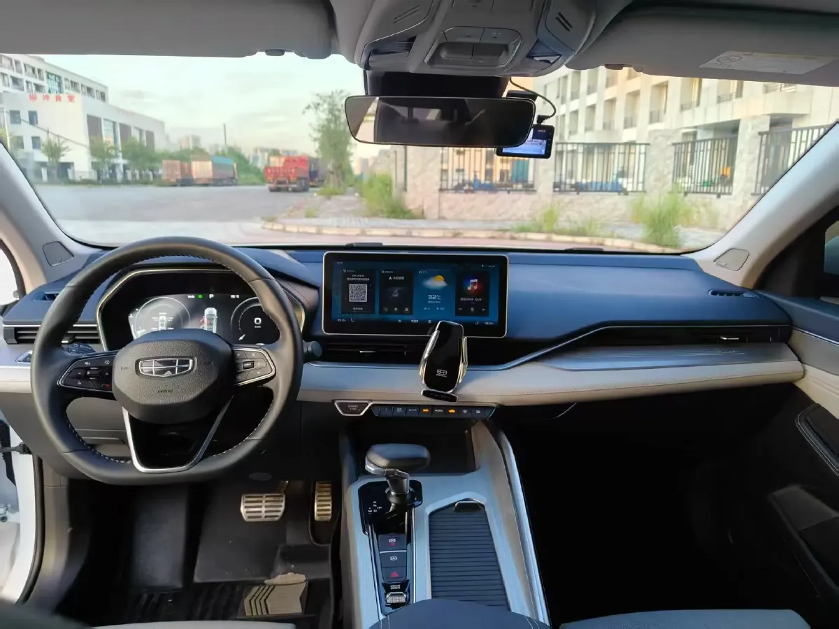 2021 Geely Preface 2.0T 190HP L4 7DCT,autocango,china used car exporter,china ev exporter,chinese used car exporter,chinese used ev exporter