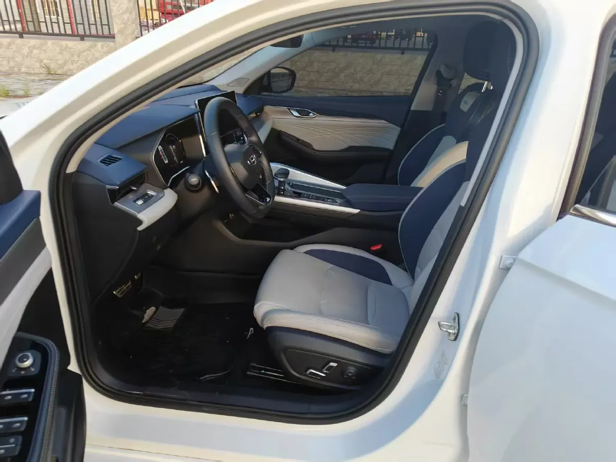 2021 Geely Preface 2.0T 190HP L4 7DCT,autocango,china used car exporter,china ev exporter,chinese used car exporter,chinese used ev exporter