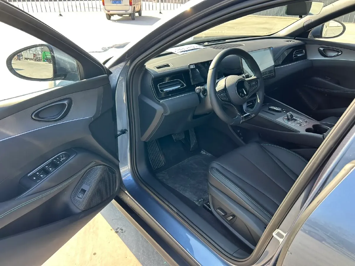 2025 BYD Seal06 1.5L 101HP L4 E-CVT PHEV 10.08KWH,autocango,china used car exporter,china ev exporter,chinese used car exporter,chinese used ev exporter