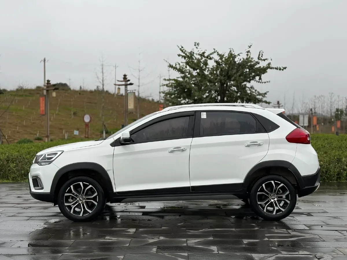 2020 Chery Tiggo 3x 1.5L 116HP L4 5MT,autocango,china used car exporter,china ev exporter,chinese used car exporter,chinese used ev exporter