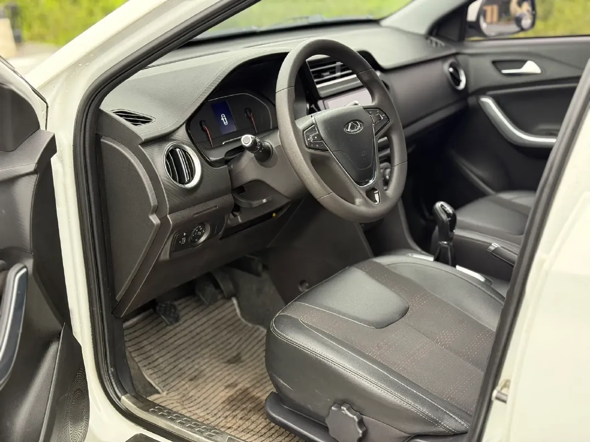 2020 Chery Tiggo 3x 1.5L 116HP L4 5MT,autocango,china used car exporter,china ev exporter,chinese used car exporter,chinese used ev exporter