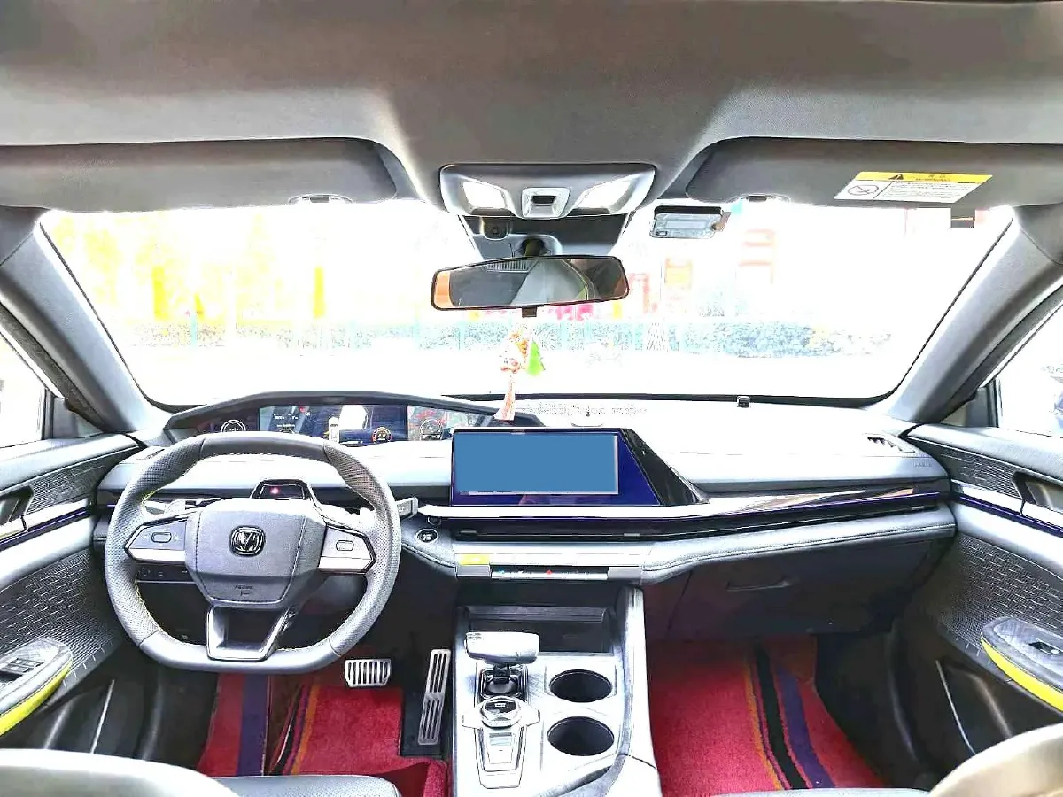 2022 ChangAn UNI-V 1.5T 188HP L4 7DCT,autocango,china used car exporter,china ev exporter,chinese used car exporter,chinese used ev exporter