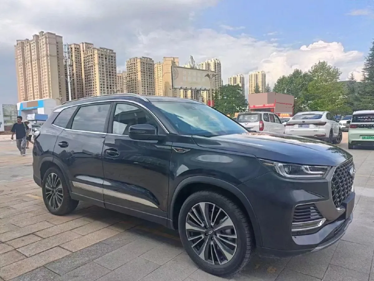 2025 Chery Tiggo 8 Plus 1.6T 197HP L4 7DCT,autocango,china used car exporter,china ev exporter,chinese used car exporter,chinese used ev exporter