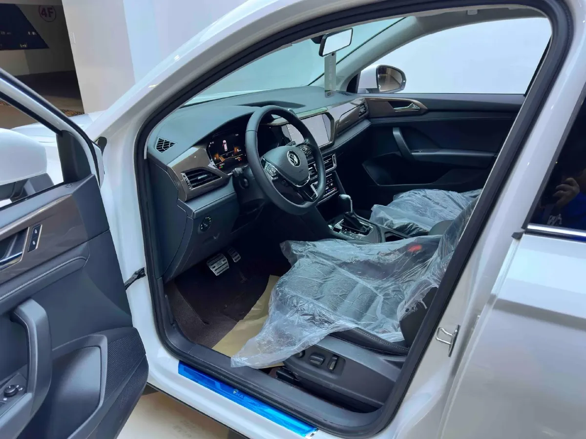 2021 Volkswagen Tharu 1.4T 150HP L4 7DCT,autocango,china used car exporter,china ev exporter,chinese used car exporter,chinese used ev exporter