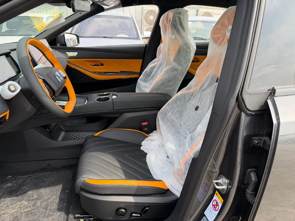 2025 Deepal SL03 BEV 56.1KWH,autocango,china used car exporter,china ev exporter,chinese used car exporter,chinese used ev exporter