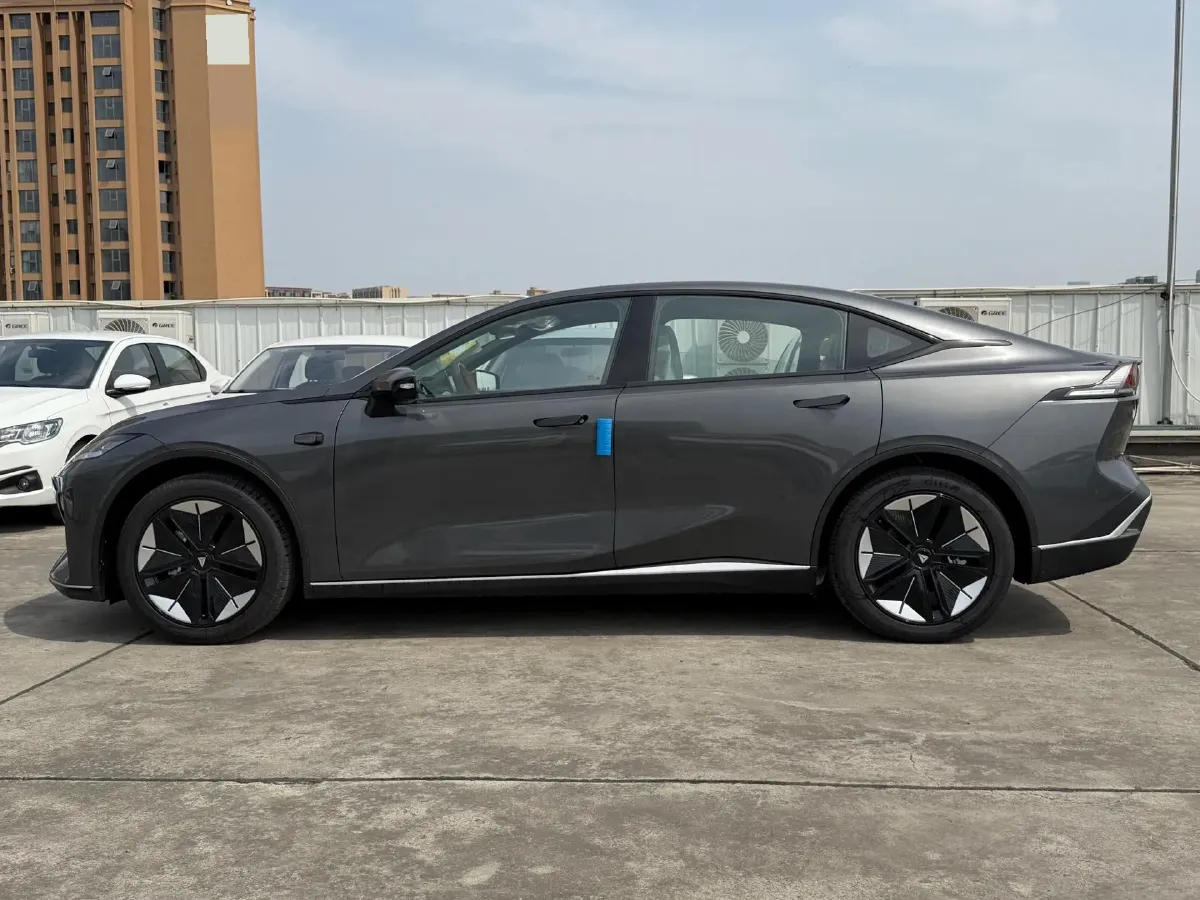 2025 Deepal SL03 BEV 56.1KWH,autocango,china used car exporter,china ev exporter,chinese used car exporter,chinese used ev exporter