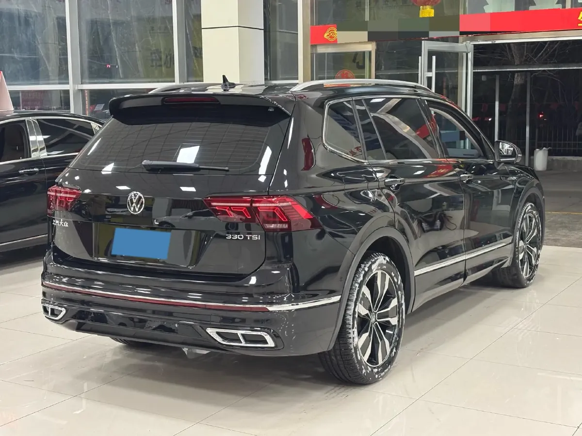 2024 Volkswagen Tiguan L 2.0T 186HP L4 7DCT,autocango,china used car exporter,china ev exporter,chinese used car exporter,chinese used ev exporter