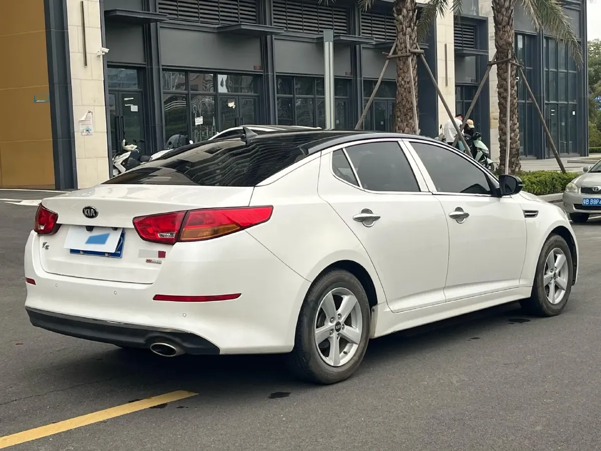 2016 Kia K5 2.0L 161HP L4 6AT,autocango,china used car exporter,china ev exporter,chinese used car exporter,chinese used ev exporter