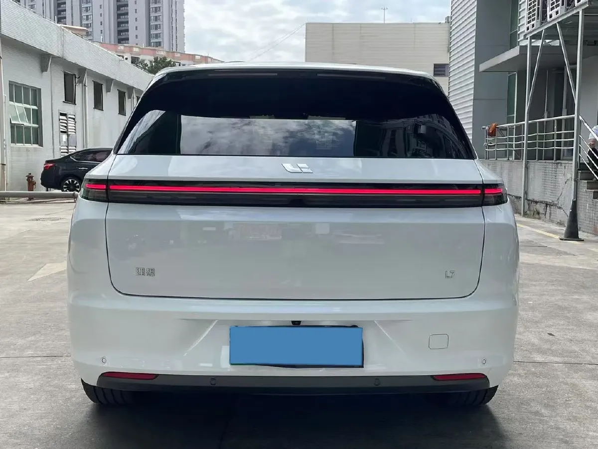 2023 Li L7 Range Extended 154HP REEV 40.9KWH,autocango,china used car exporter,china ev exporter,chinese used car exporter,chinese used ev exporter