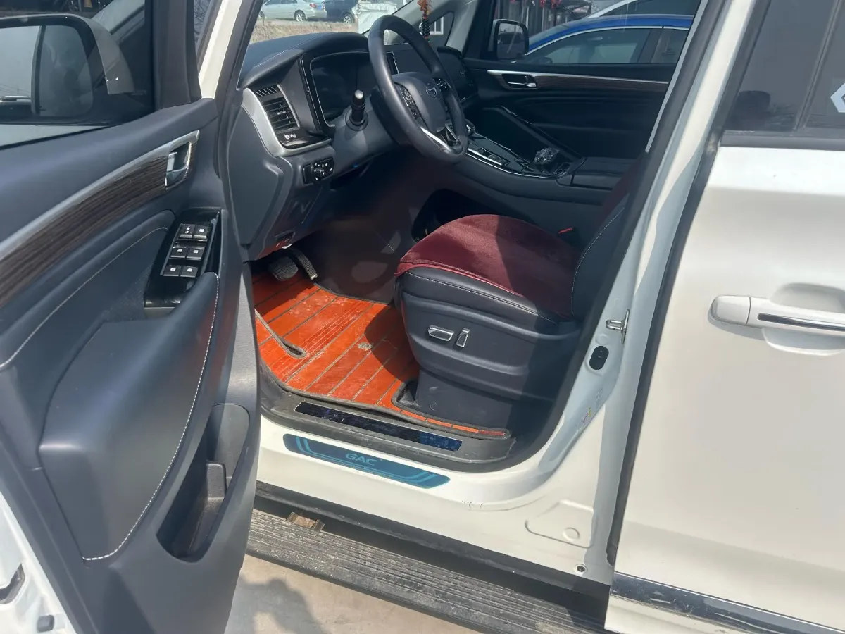 2021 GAC Trumpchi M8 2.0T 252HP L4 8AT,autocango,china used car exporter,china ev exporter,chinese used car exporter,chinese used ev exporter