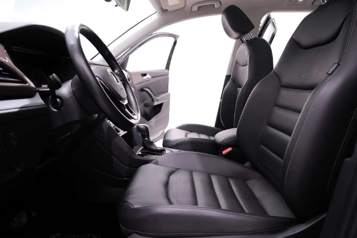 2020 Volkswagen Tharu 1.4T 150HP L4 7DCT,autocango,china used car exporter,china ev exporter,chinese used car exporter,chinese used ev exporter