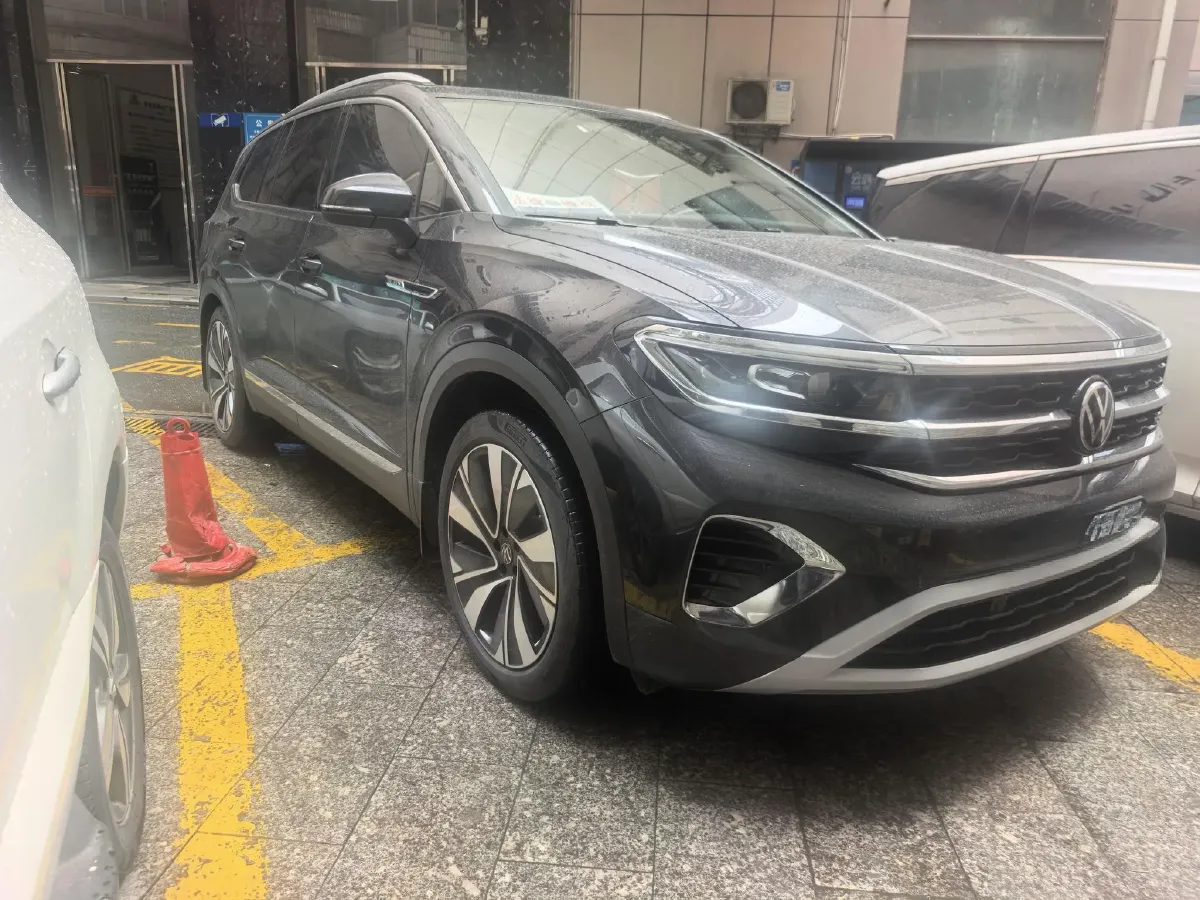 2023 Volkswagen Talagon 2.0T 220HP L4 7DCT,autocango,china used car exporter,china ev exporter,chinese used car exporter,chinese used ev exporter