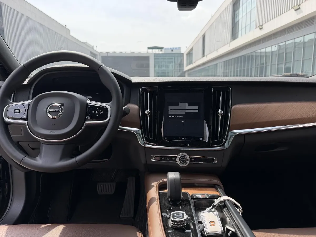 2025 Volvo S90 2.0T 250HP L4 8AT,autocango,china used car exporter,china ev exporter,chinese used car exporter,chinese used ev exporter