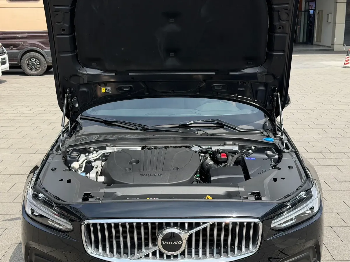 2025 Volvo S90 2.0T 250HP L4 8AT,autocango,china used car exporter,china ev exporter,chinese used car exporter,chinese used ev exporter