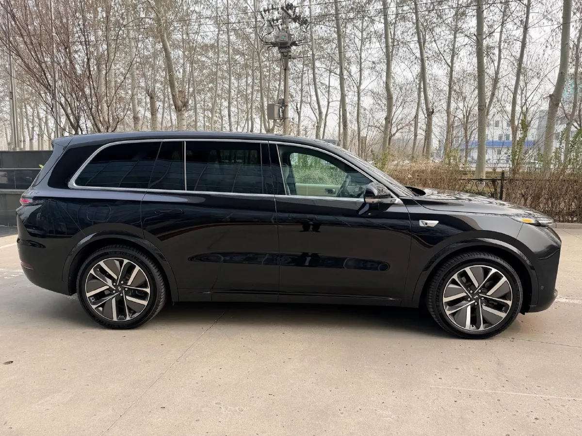 2022 Li L9 Range Extended 154HP REEV 42.6KWH,autocango,china used car exporter,china ev exporter,chinese used car exporter,chinese used ev exporter