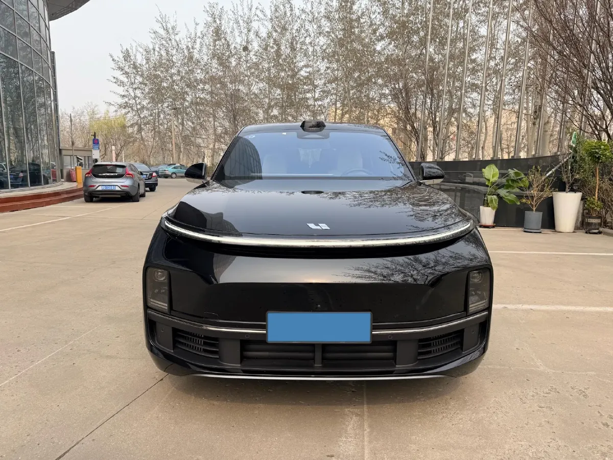 2022 Li L9 Range Extended 154HP REEV 42.6KWH,autocango,china used car exporter,china ev exporter,chinese used car exporter,chinese used ev exporter