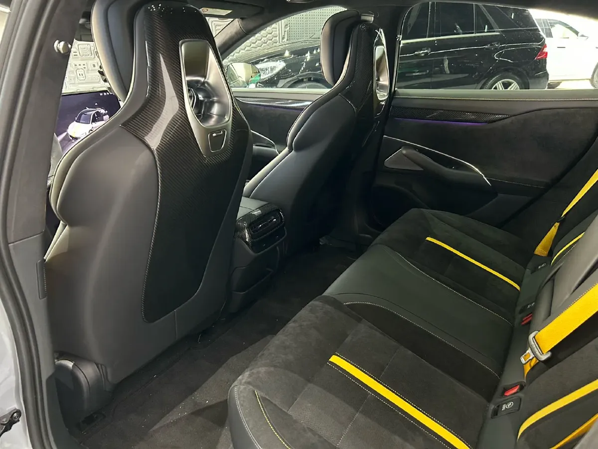 2025 MI SU7 Ultra BEV 93.7KWH,autocango,china used car exporter,china ev exporter,chinese used car exporter,chinese used ev exporter