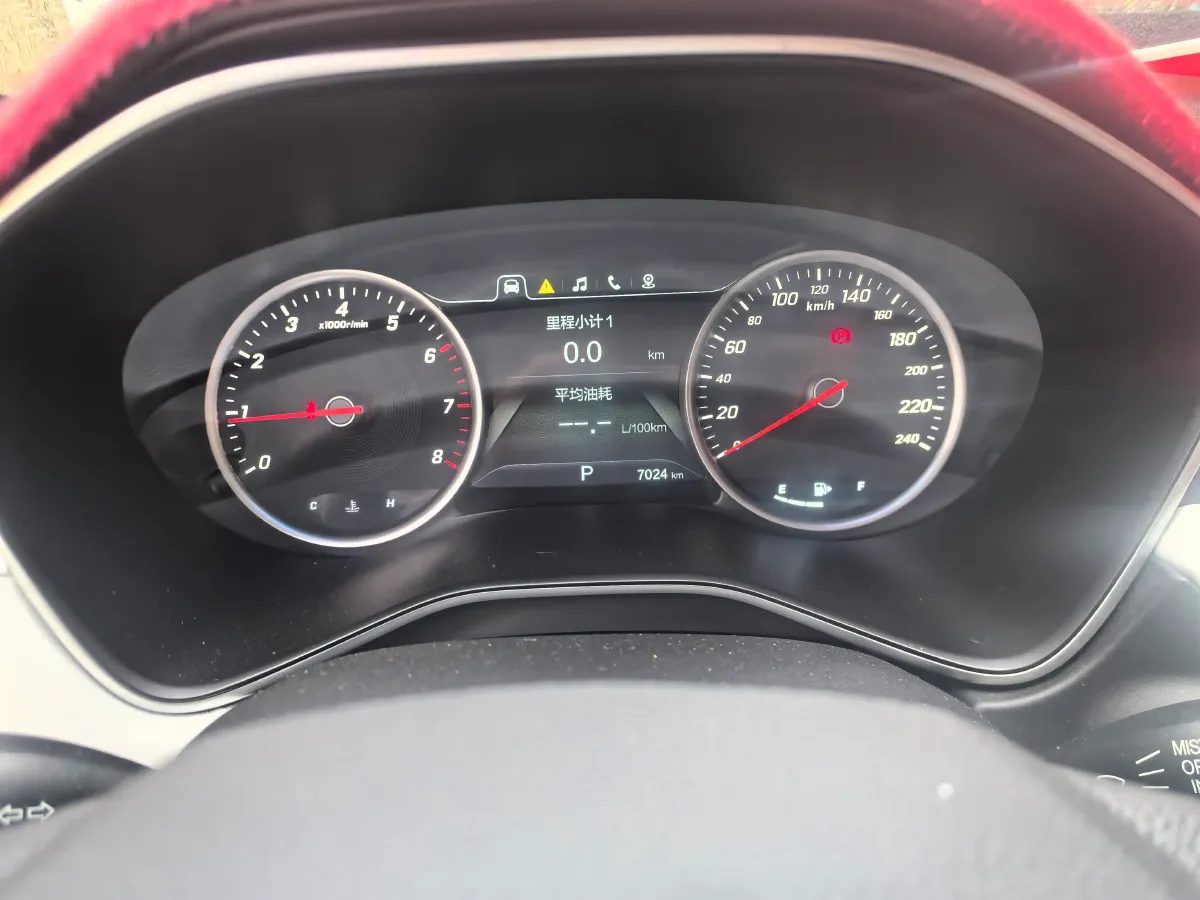 2018 BaoJun 530 1.5T 150HP L4 6DCT,autocango,china used car exporter,china ev exporter,chinese used car exporter,chinese used ev exporter