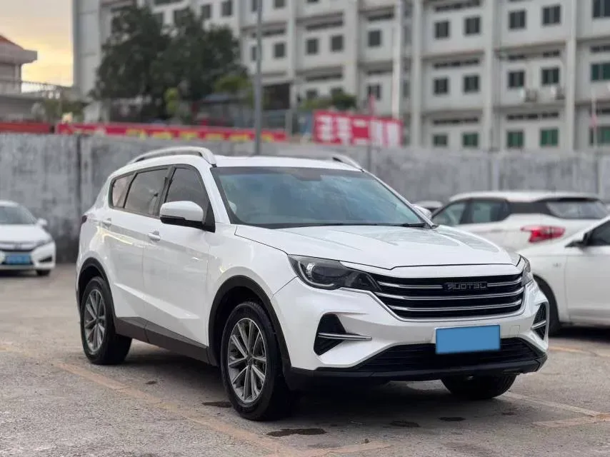 2021 Jetour X70M 1.5T 156HP L4 6DCT,autocango,china used car exporter,china ev exporter,chinese used car exporter,chinese used ev exporter