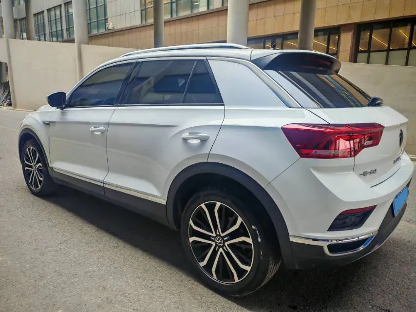 2021 Volkswagen T-Roc 1.4T 150HP L4 7DCT,autocango,china used car exporter,china ev exporter,chinese used car exporter,chinese used ev exporter