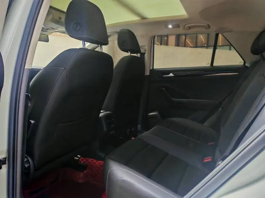 2021 Volkswagen T-Roc 1.4T 150HP L4 7DCT,autocango,china used car exporter,china ev exporter,chinese used car exporter,chinese used ev exporter