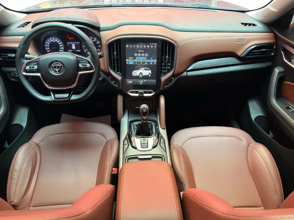 2018 Brilliance Auto V6 1.5T 150HP L4 6MT,autocango,china used car exporter,china ev exporter,chinese used car exporter,chinese used ev exporter