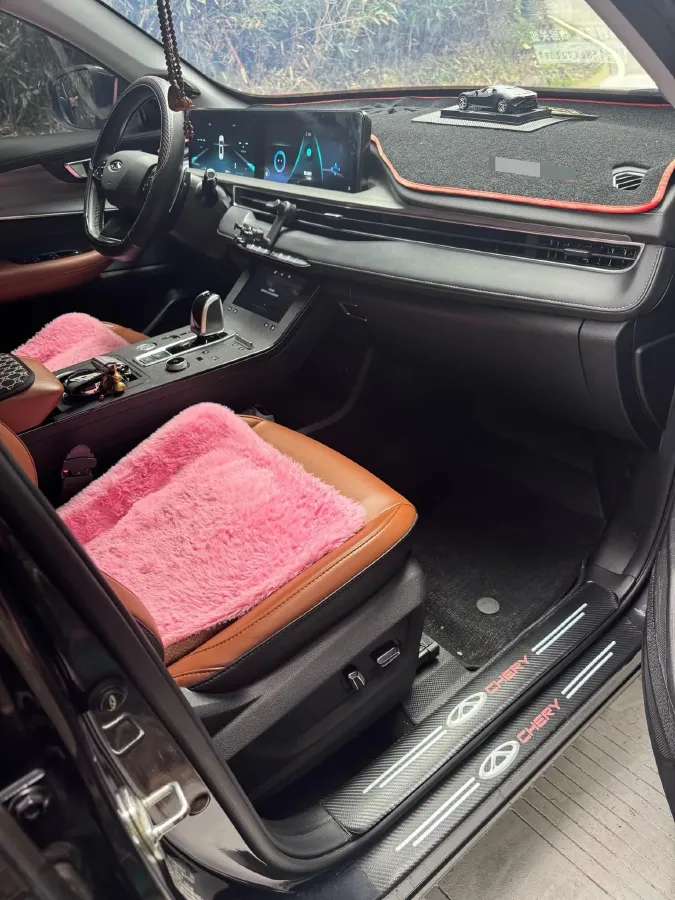 2022 Chery Tiggo 8 Plus 1.6T 197HP L4 7DCT,autocango,china used car exporter,china ev exporter,chinese used car exporter,chinese used ev exporter