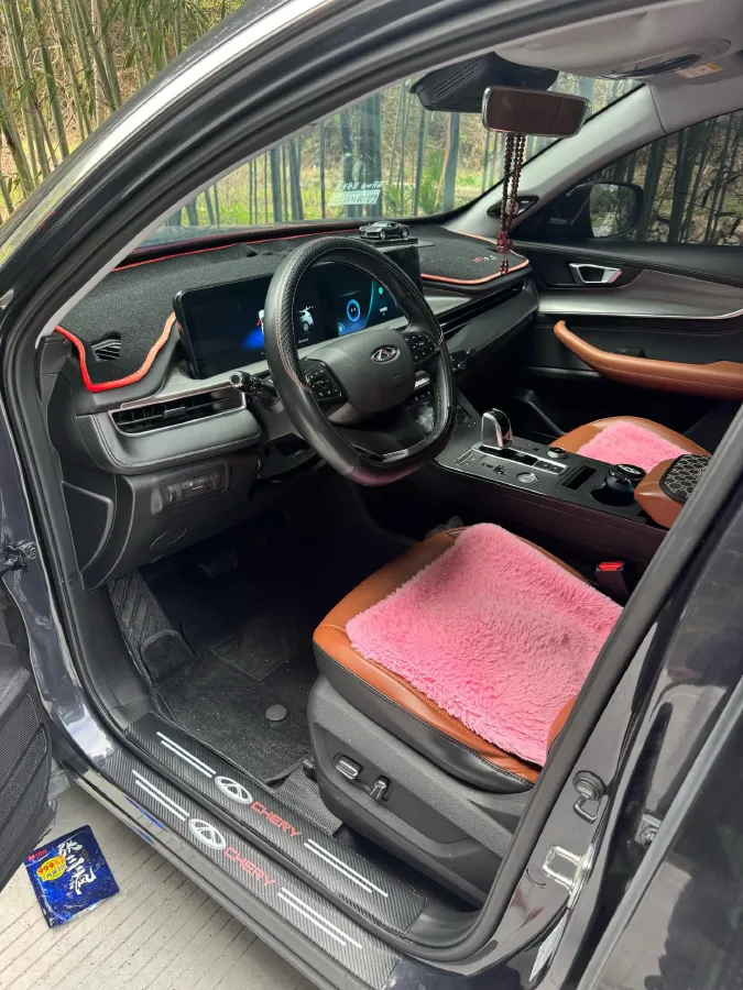 2022 Chery Tiggo 8 Plus 1.6T 197HP L4 7DCT,autocango,china used car exporter,china ev exporter,chinese used car exporter,chinese used ev exporter